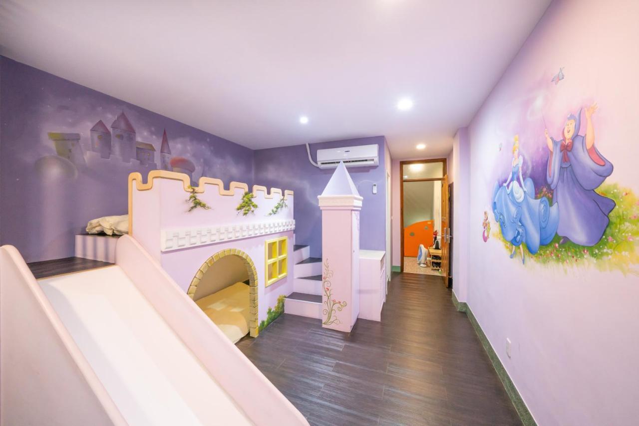 Bed and Breakfast Fairytale House à Tainan Extérieur photo