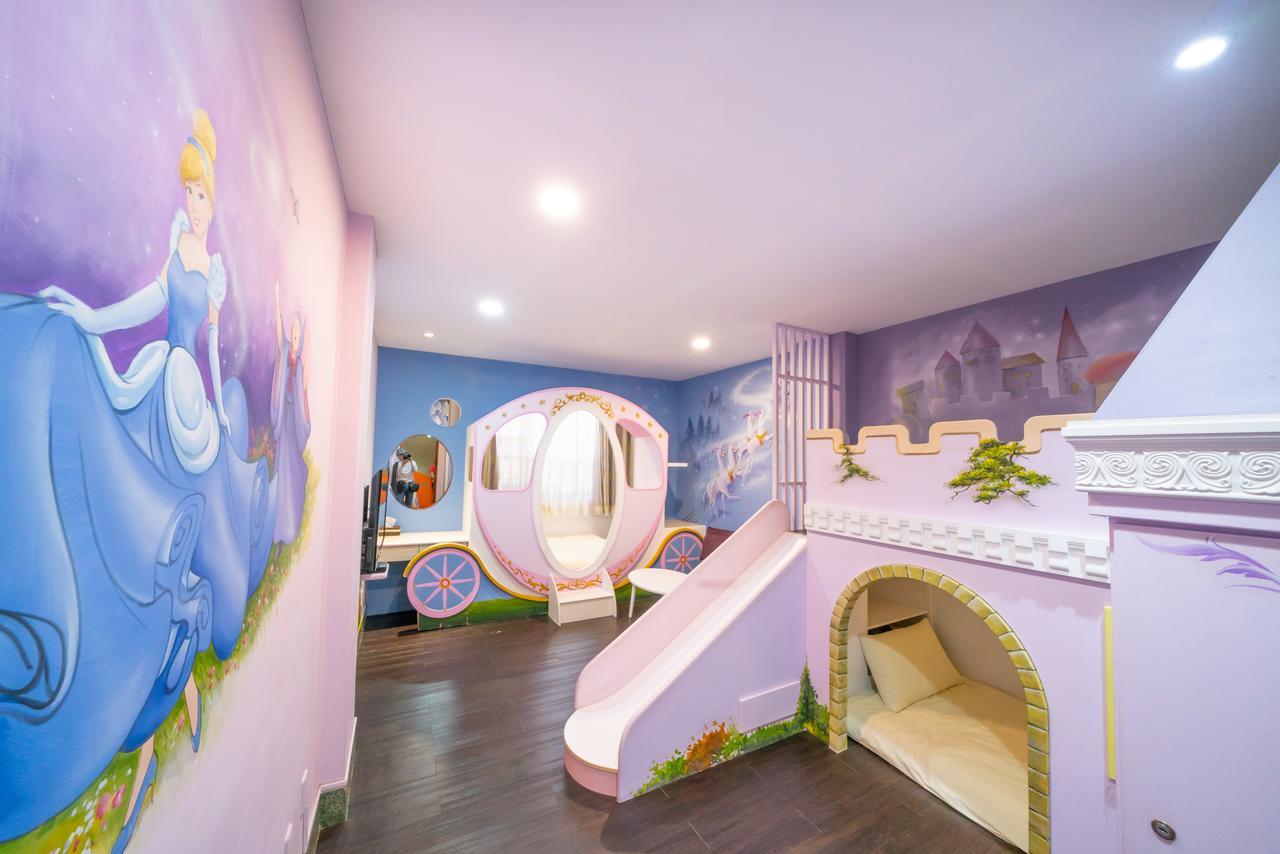 Bed and Breakfast Fairytale House à Tainan Extérieur photo